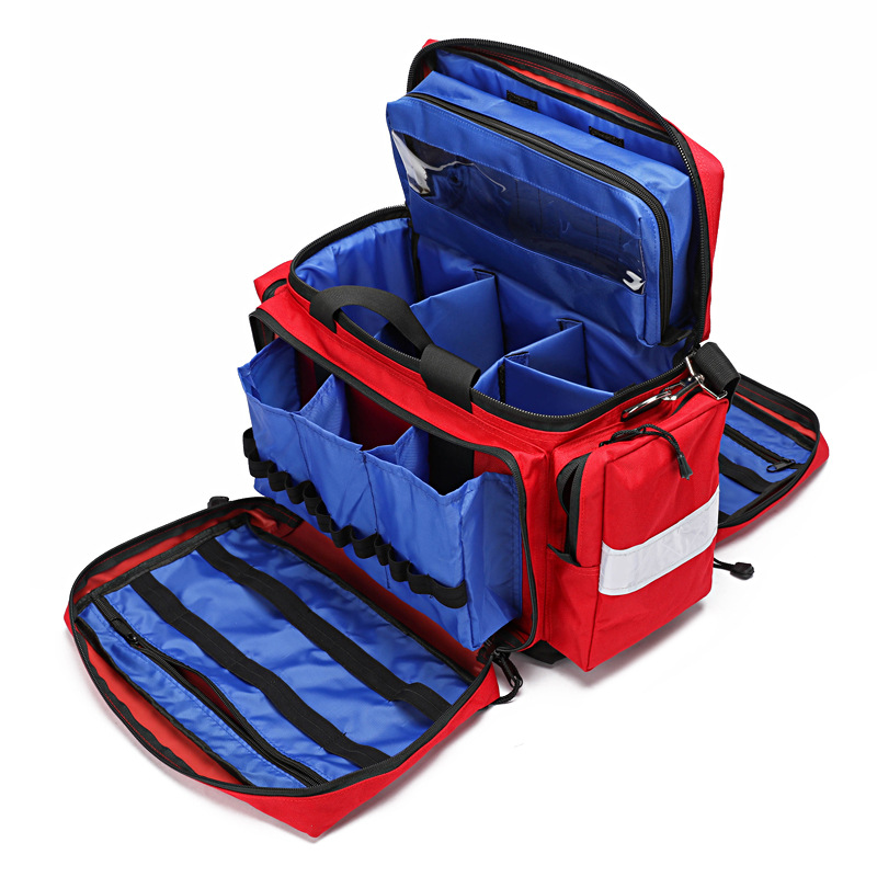 EHBO-doos voor buiten met grot - First Aid Bag Kit recensie en prijs